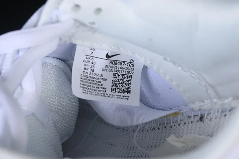 All Categories Nk SB Dunk Series Nk SB Dunk Low Low-top sneakers Supreme x Nike Dunk SB Dunk Low joint white low-top casual skateboard shoes HQ8487-100